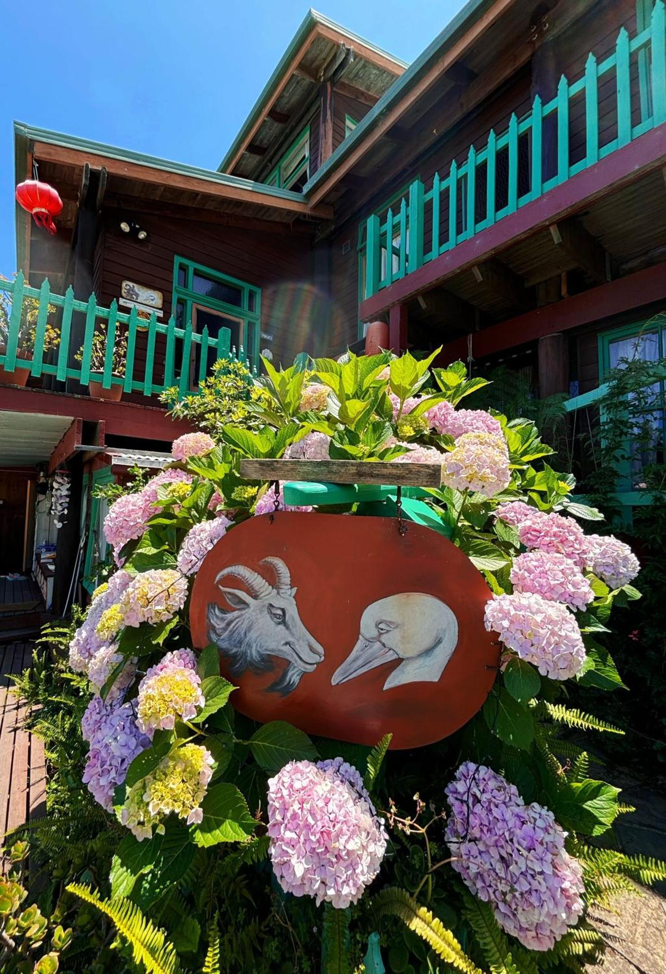 The Goat And Goose Bed & Breakfast Лейкс Ентранс Екстериор снимка